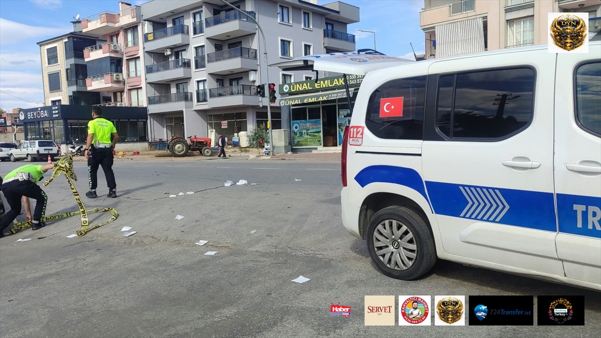 İzmir Ödemiş'te hafif ticari aracın çarptığı yaya ağır yaralandı