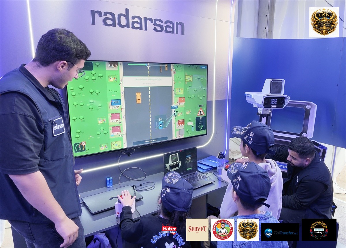 Radarsan standı, TEKNOFEST Güneydoğu'da çocuklara trafik kurallarını oyunla öğretiyor