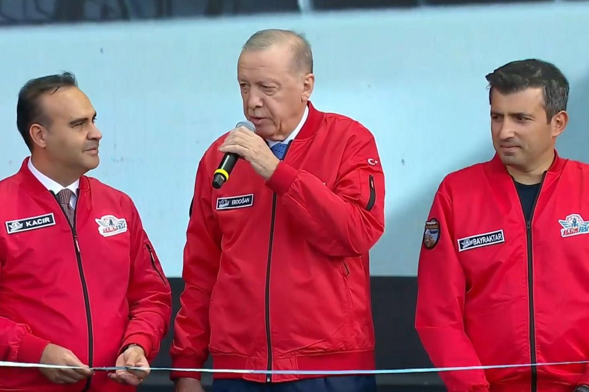 Cumhurbaşkanı Erdoğan "Şanlıurfa'dan türkü yok mu?" dedi, açılan eser alanı coşturdu
