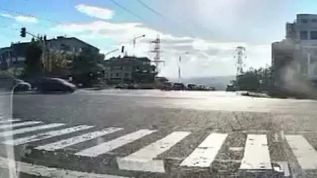 Ankara’da acı ölüm: Otomobilin çarptığı motosikletli havada taklalar atarak can verdi