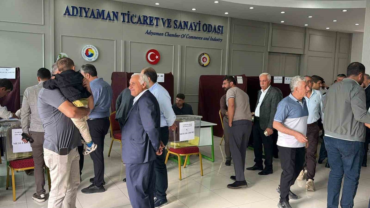 ATSO'da meslek komiteleri ve meclis üyeliği seçimleri 18 meslek grubuyla sürüyor