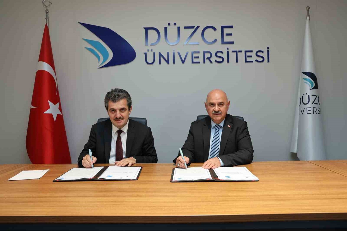 Düzce Üniversitesi ile Düzce İl Müftülüğü iş birliği protokolü imzaladı