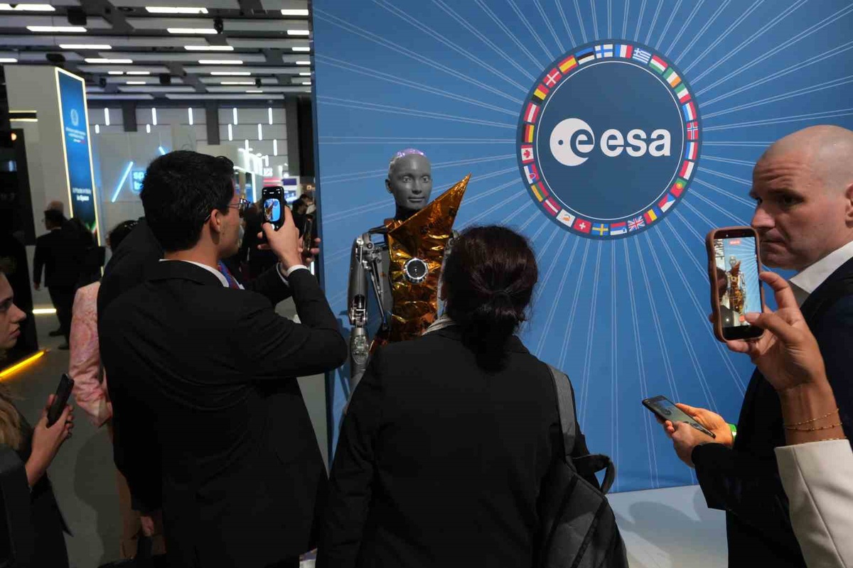 Antalya'daki IAC 2026'da ilk kez kurulan Future Space yerli girişimleri ağırladı