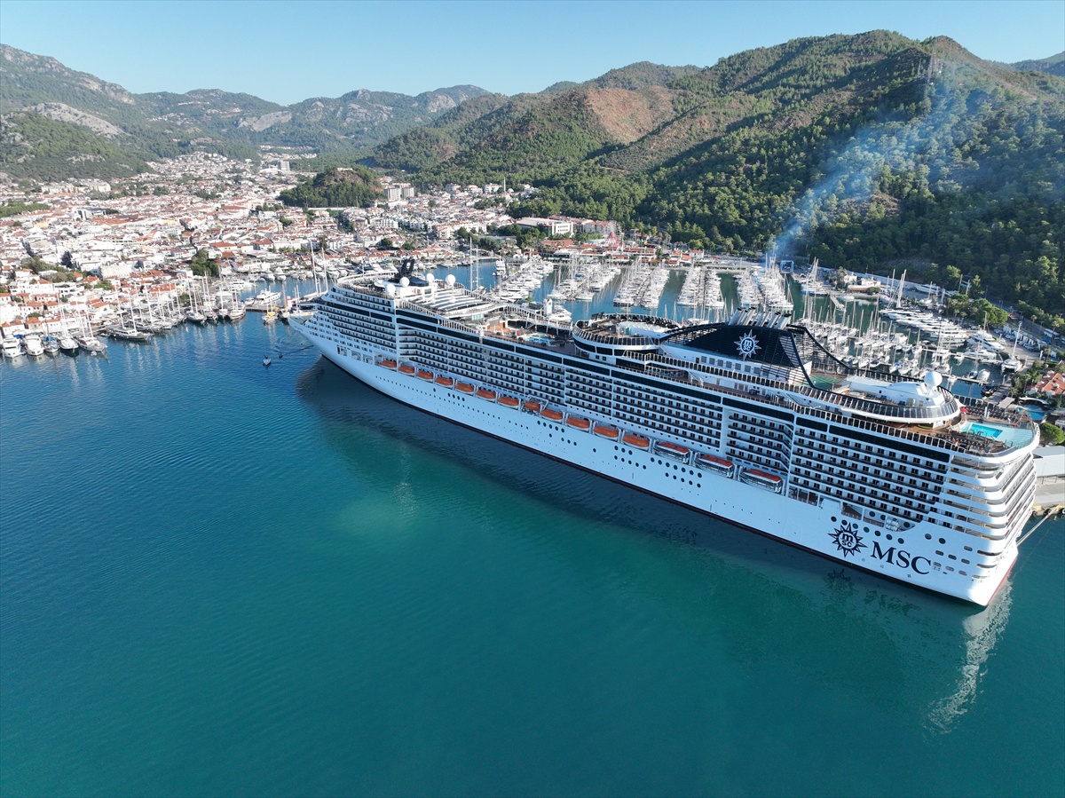 [BELEDIYE · Muğla] MSC Divina kruvaziyeri Muğla'nın Marmaris ilçesine 3 bin 705 turist getirdi
