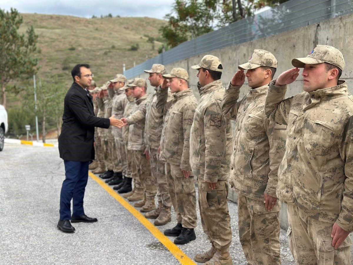 Refahiye Kaymakamı Taşkıran, Bulgurçayırı Jandarma Karakolunda başarılar diledi