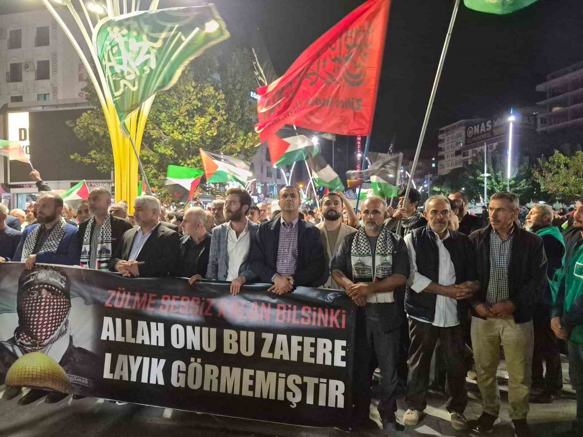 Batman'da Aksa Tufanı'nın 3. yıldönümünde Gazze'ye destek yürüyüşü düzenlendi