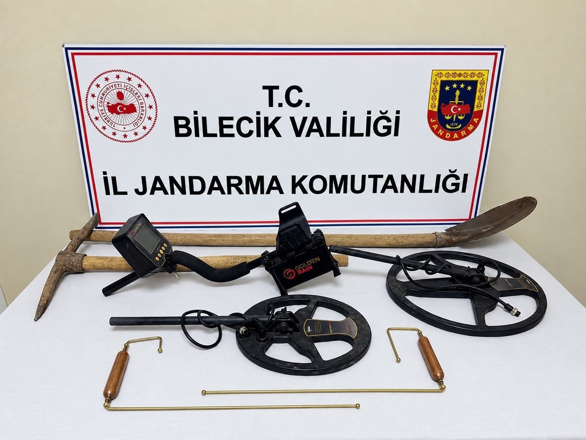 Bilecik Gölpazarı'nda define arayan 2 kişi jandarma operasyonuyla suçüstü yakalandı