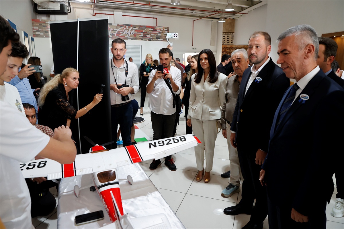 Bodrum Milli Teknoloji Günleri'nde lise öğrencilerinin projeleri sergilendi