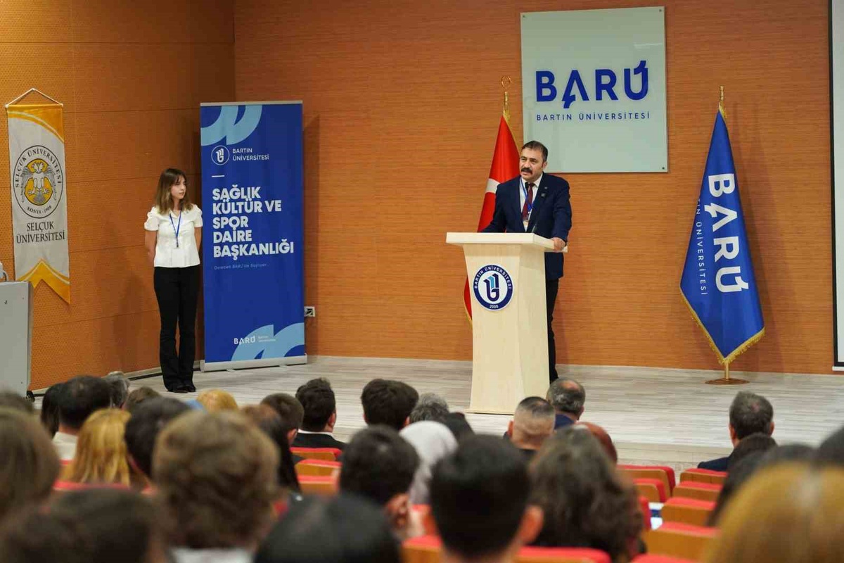 BARÜ ev sahipliğinde 6. Uluslararası Dil ve Çeviribilim Kongresi Bartın'da başladı