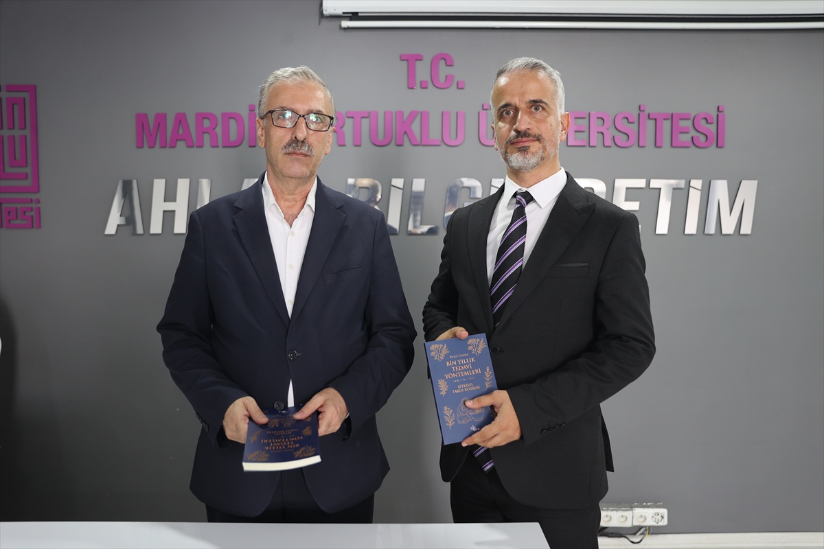 İbnü'l Cezzar'ın 71 bölümlük eseri Mardin Artuklu Üniversitesinde Türkçeye çevrildi