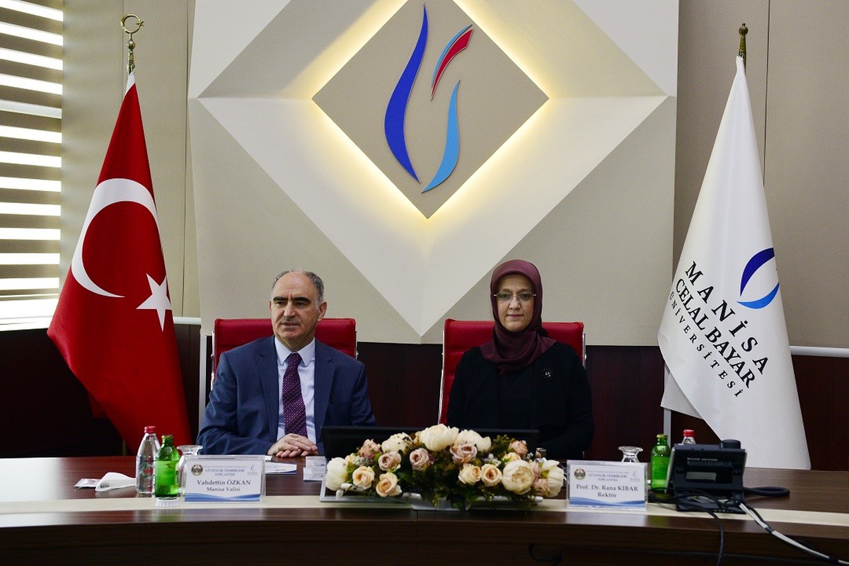 Celal Bayar Üniversitesi'nde güvenlik toplantısı Vali Özkan katılımıyla yapıldı