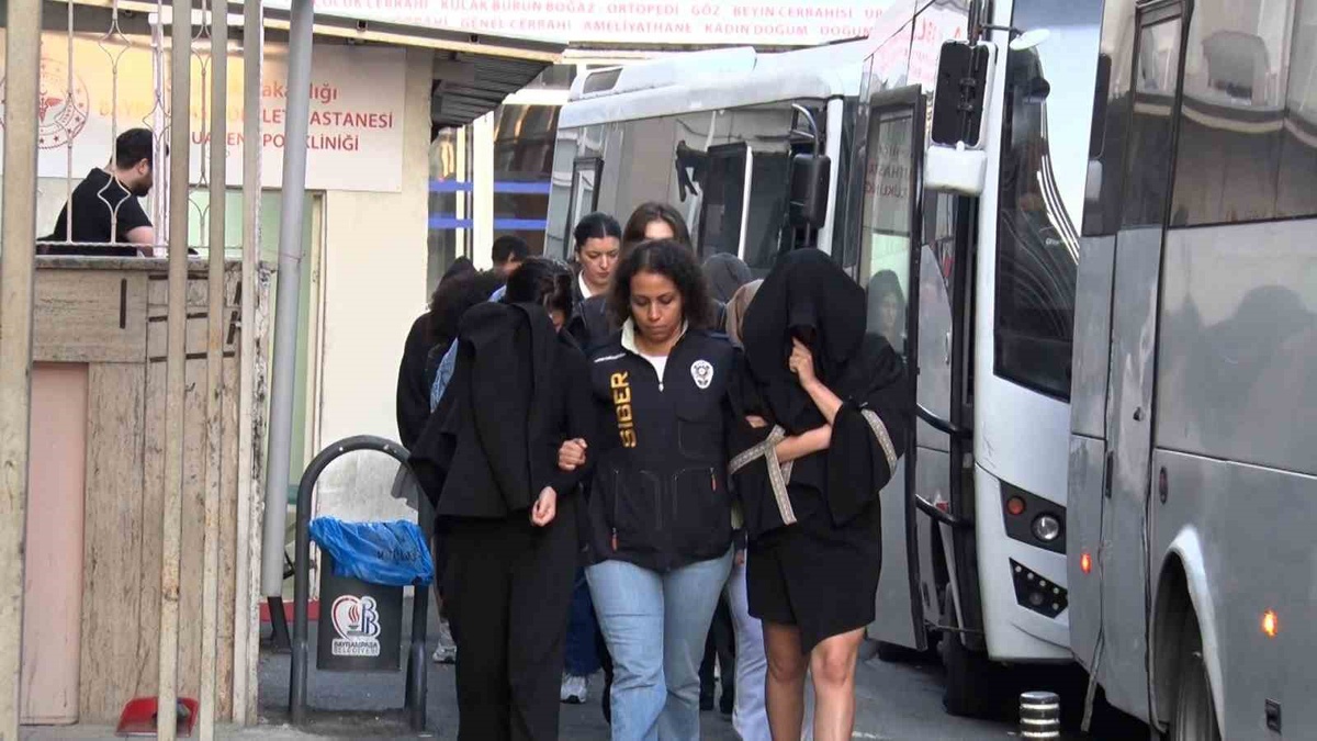 İstanbul'da yatırım dolandırıcılığı operasyonunda 62 şüpheli adliyeye sevk edildi