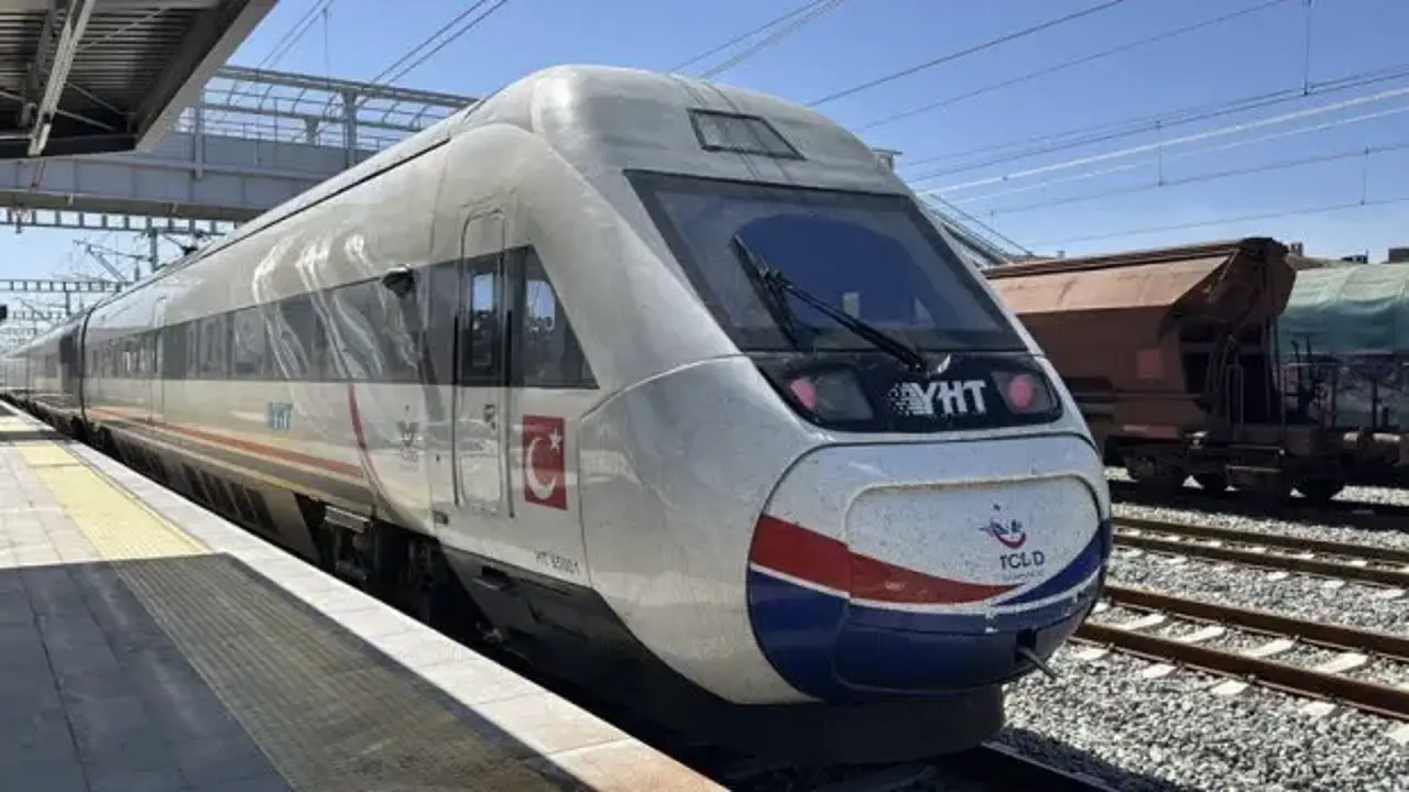 Cumhurbaşkanı Erdoğan Çerkezköy-Kapıkule Hızlı Tren Hattı'nın açılışında konuşuyor