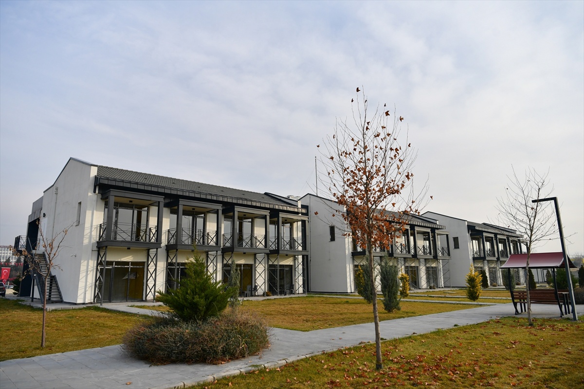 Kayseri'de 24 yataklı Saffet Arslan Palyatif Bakım Merkezi hastalara hizmet veriyor