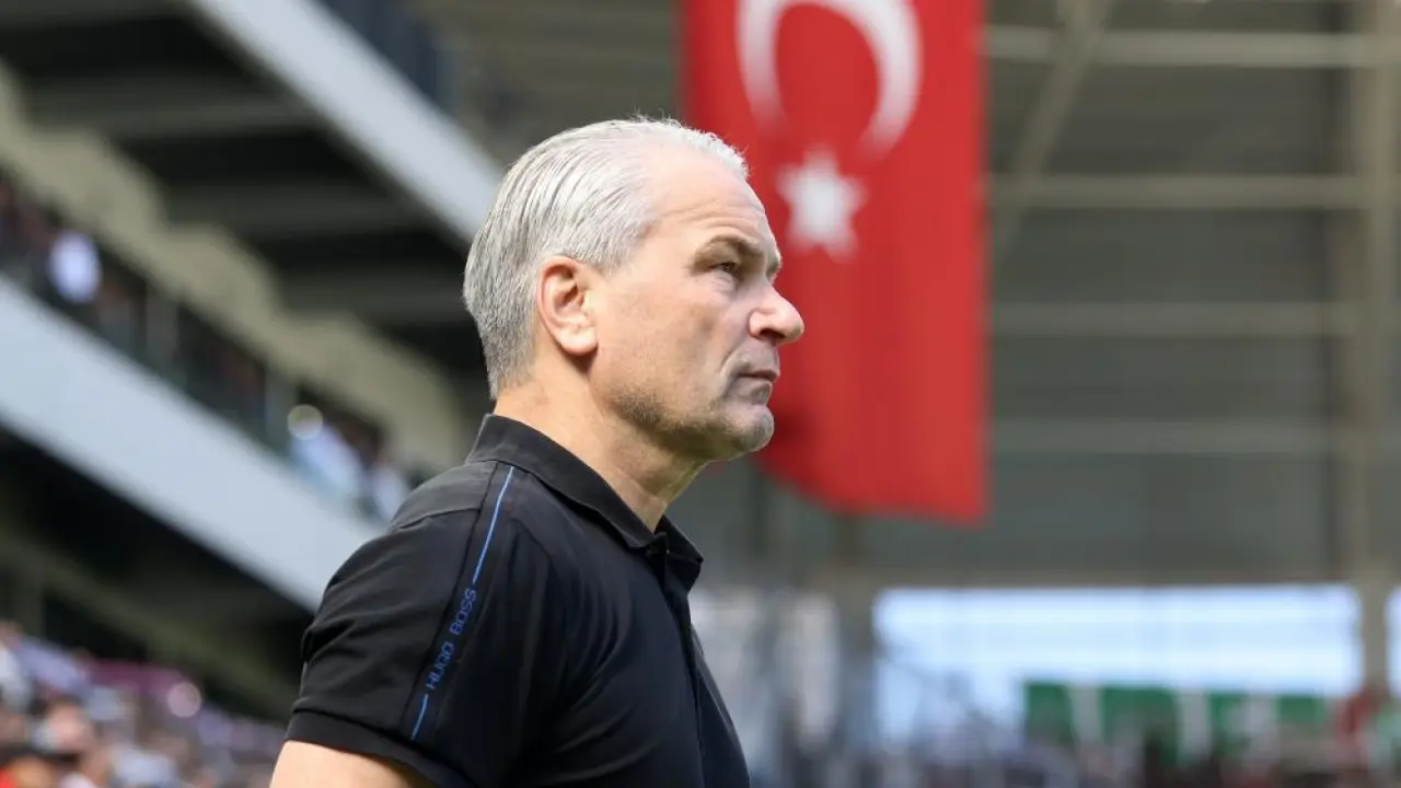 Süper Lig'in yeni hocası ayağının tozuyla puan aldı: Sadece bir idman yapabildim