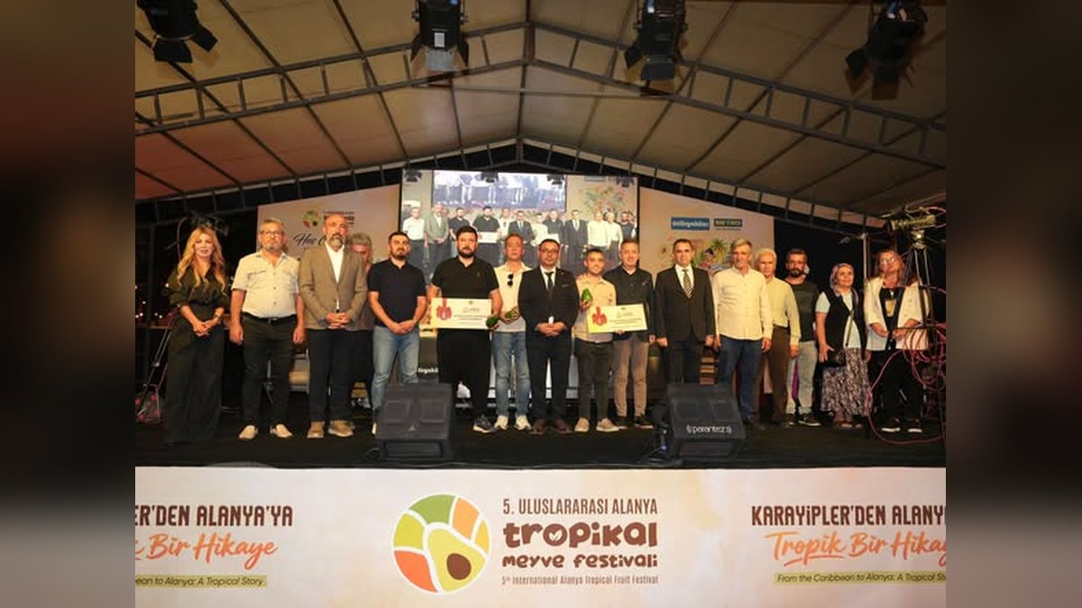 Alanya'nın En Ağır Avokadosu 679 Gramla Birinci Oldu
