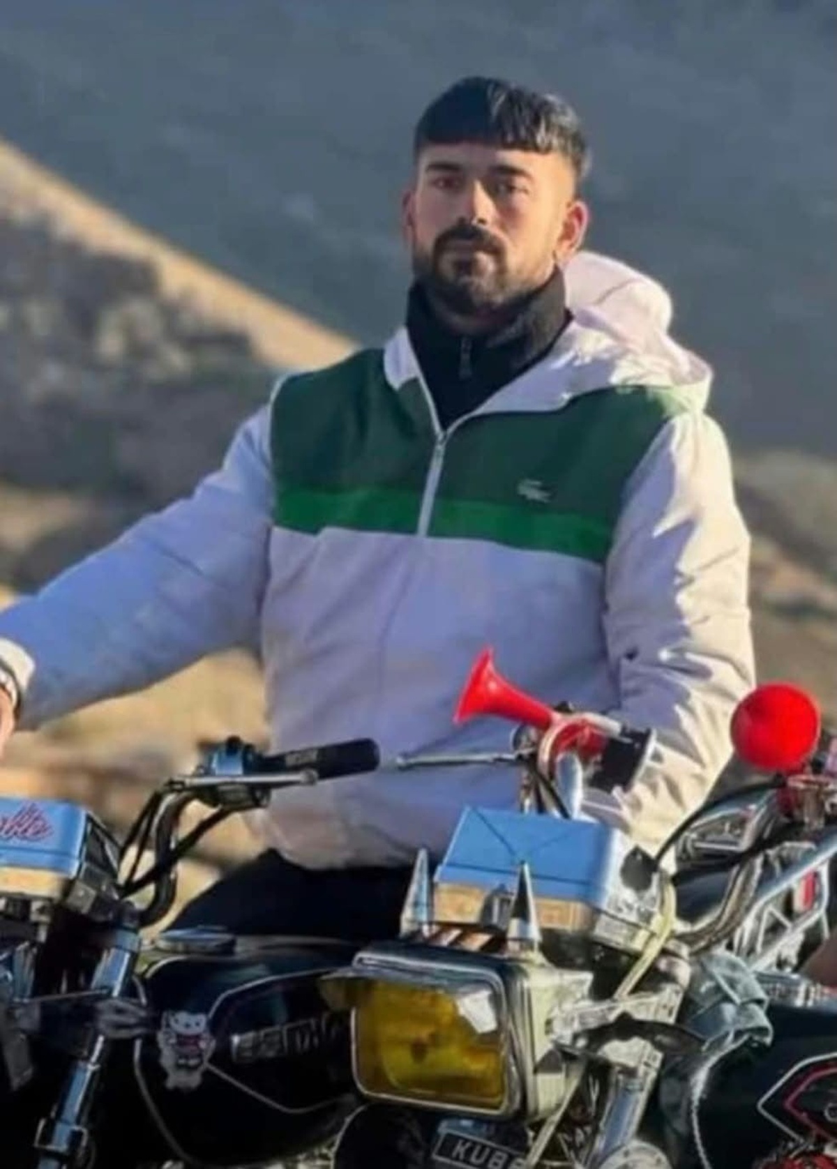 Kızıltepe'de kazada ölen Azat Damar toprağa verildi, kaçan sürücü teslim oldu