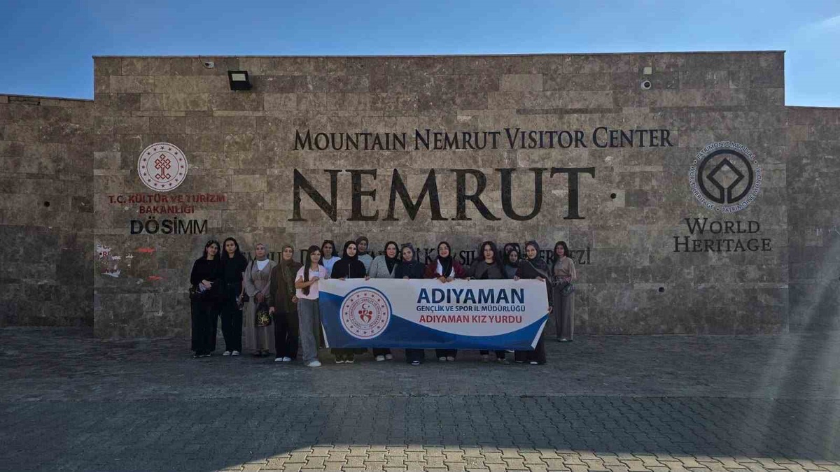 Adıyaman Kız Yurdu öğrencileri, Perre'den Nemrut'a uzanan gezide tarihi mirası tanıdı