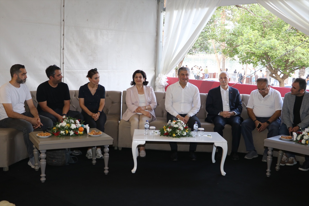 Vali Yavuz, Adana Lezzet Festivali'nde yüz binlerce kişiyi ağırladıklarını söyledi
