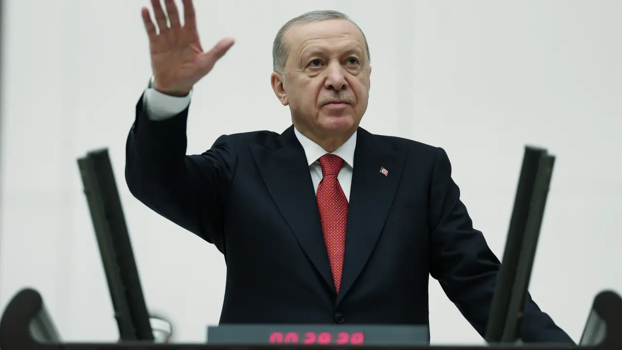 Cemil Tugay'dan sonra yeni transfer iddiası! Bir Büyükşehir daha AK Parti'ye geçiyor