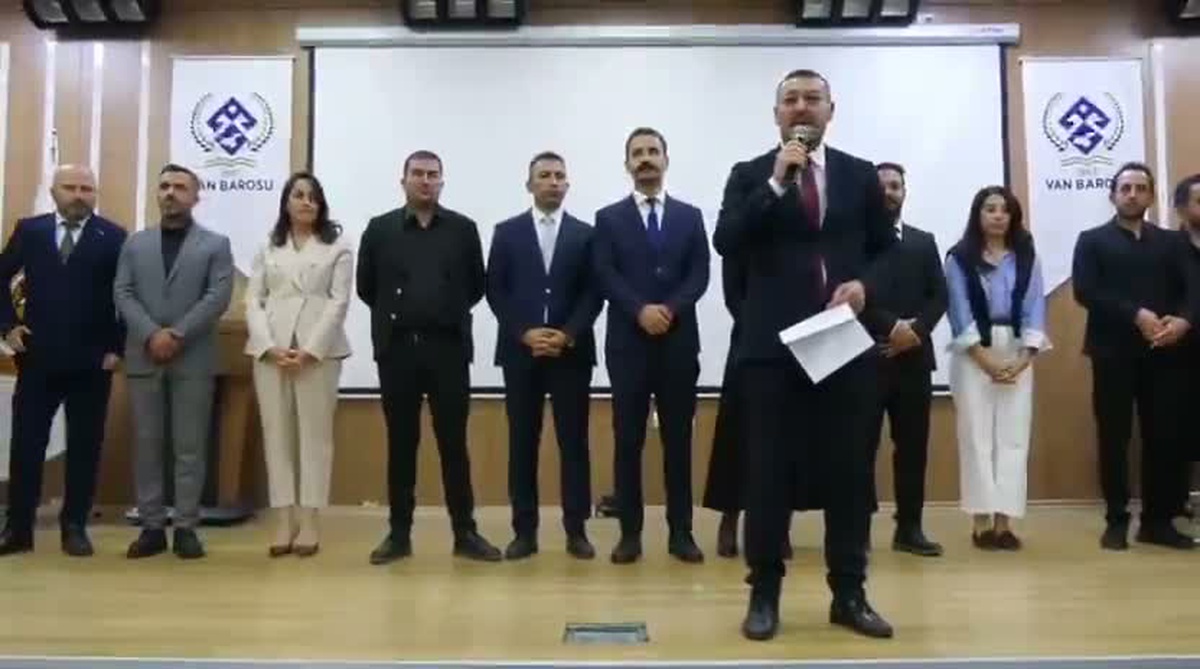 Sinan Özaraz, Van Barosu başkanlığına 392 oyla yeniden seçildi