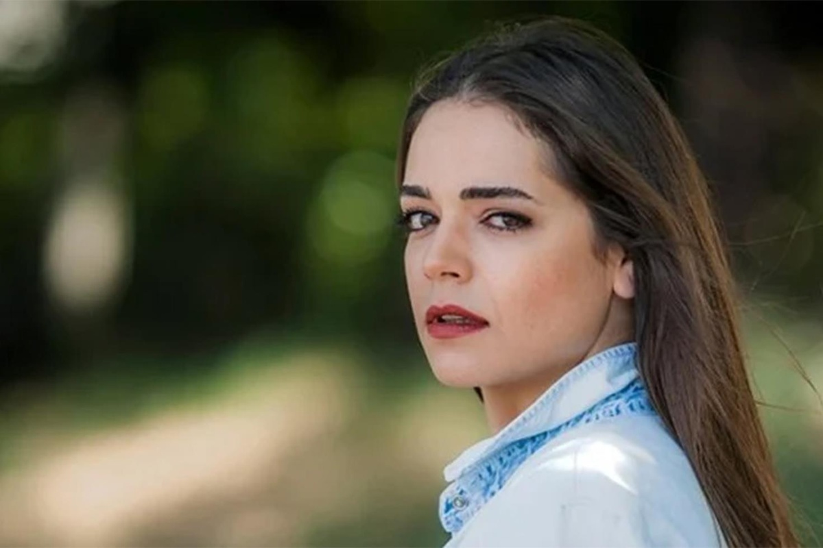 İlk kez anne olacak İpek Karapınar doğum için gün sayıyor