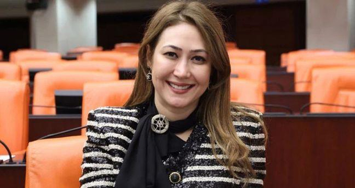 Zuhal Karakoç kimdir, kaç yaşında? Zuhal Karakoç kimin kızı, babası kim? Zuhal Karakoç Dora eşi kimdir?