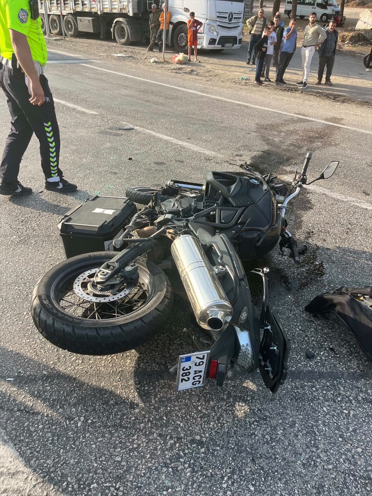 Kilis'te motosiklet sürücüsü kazada öldü, hafif ticari araç sürücüsü gözaltına alındı