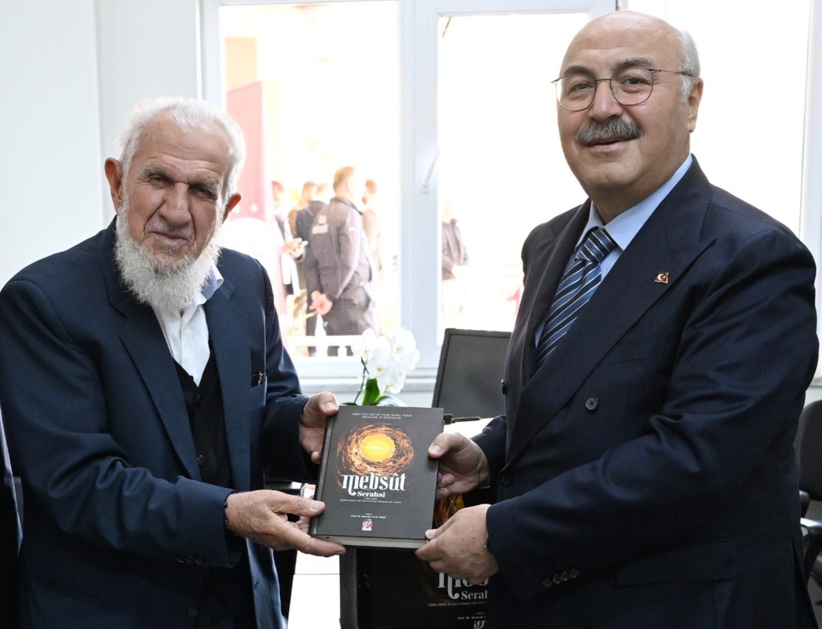 Denizli Valisi Köşger, Buhari sempozyumunda İslam'ı okyanusa benzetti