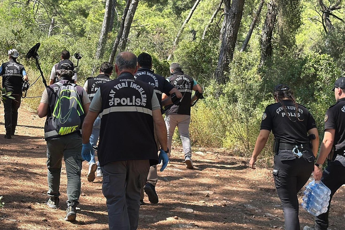 FETÖ'cü Burkay Karatepe'nin İfadesi Sonrası Marmaris'te Silah ve Mühimmat Araması Başlatıldı