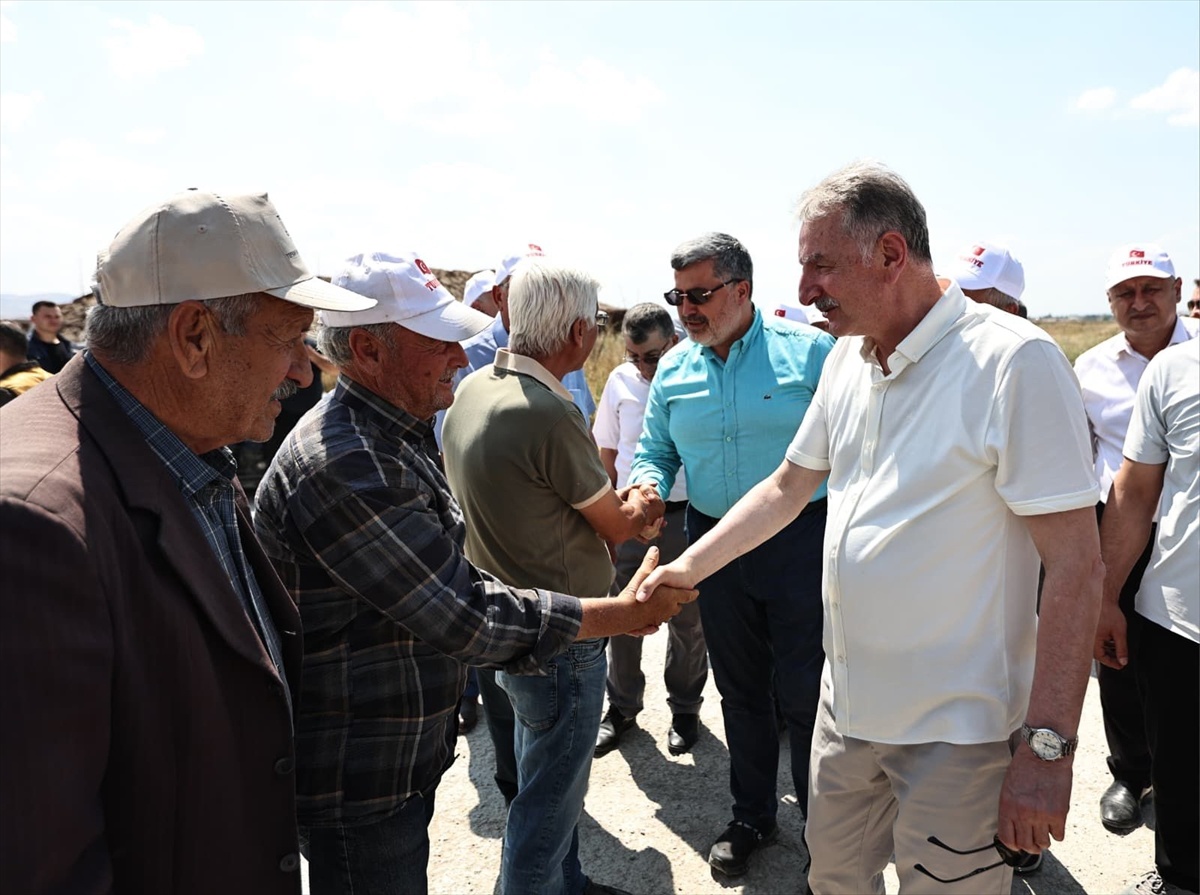 [BELEDIYE · Afyonkarahisar · Çobanlar] TMO Genel Müdürü Güldal Afyonkarahisar'da incelemelerde bulundu