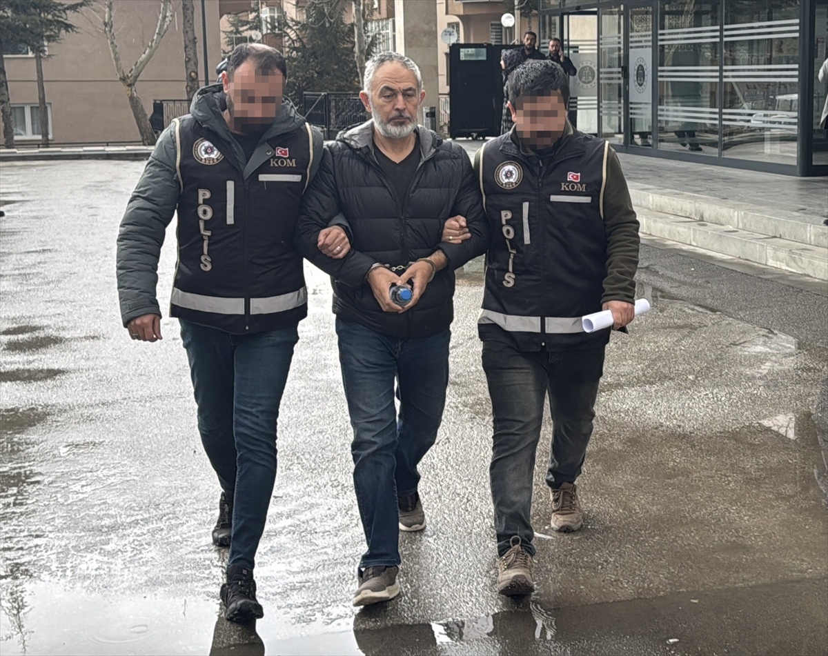 [BELEDIYE · Afyonkarahisar · Çobanlar] Adalet Bakanı Gürlek'in tapu kayıtlarını sorgulayan ilçe tapu müdürü tutuklandı