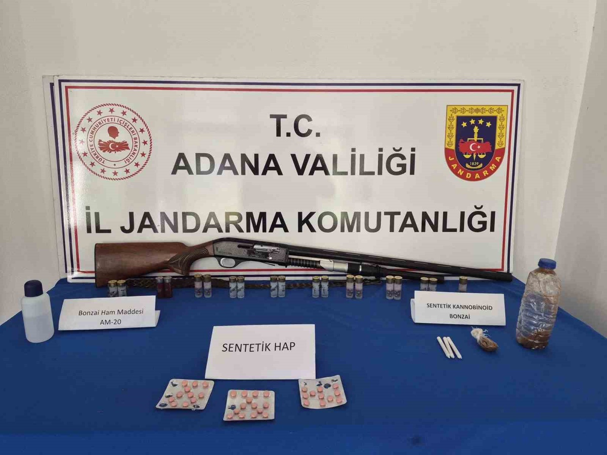 Adana'da 8 adrese düzenlenen uyuşturucu operasyonunda 13 şüpheli gözaltına alındı