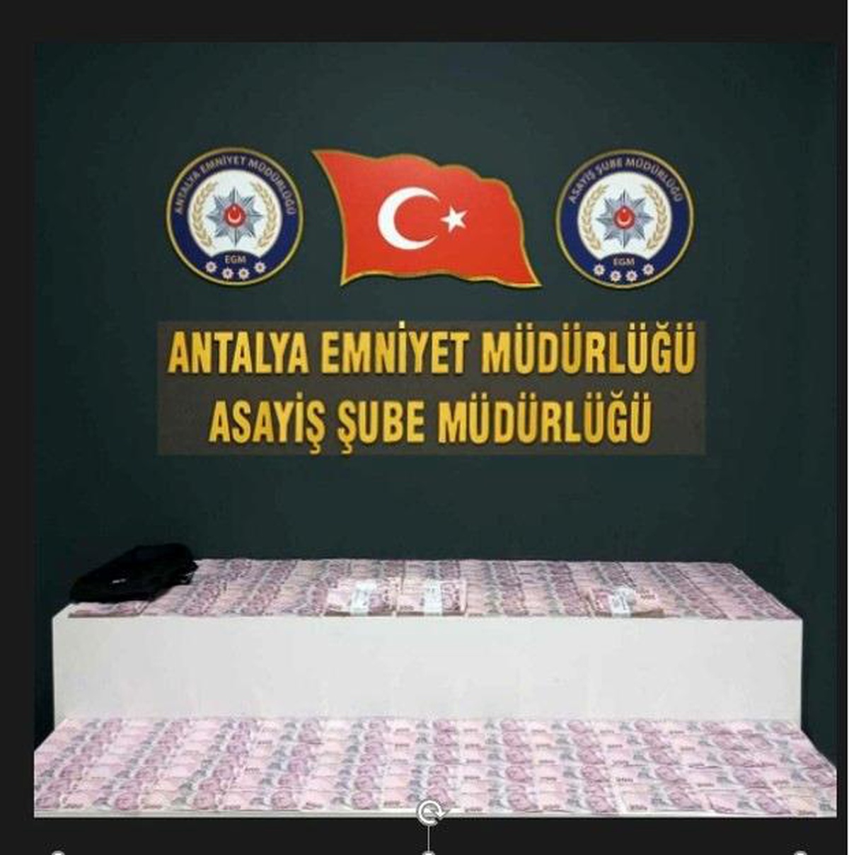 [YEREL / KAMU · Afyonkarahisar · Dinar] Antalya'da Polis ve Savcı Rolüyle Dolandırıcılık Yapan Şüpheli Yakalandı