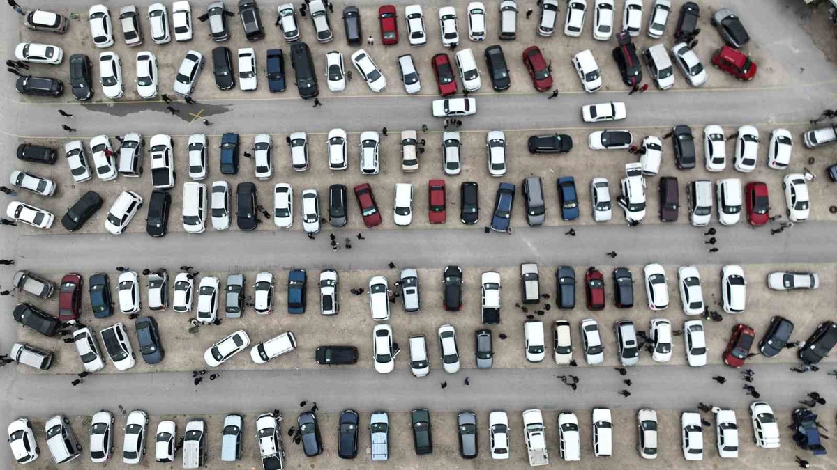 Yargıtay, 'alıcı sorgulasaydı' savunmasını kilometre hilesinde yeterli bulmadı