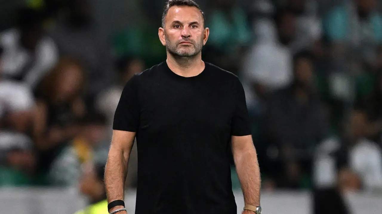 Okan Buruk bizzat açıkladı! Galatasaray'da 2 futbolcu Barcelona'ya karşı yok