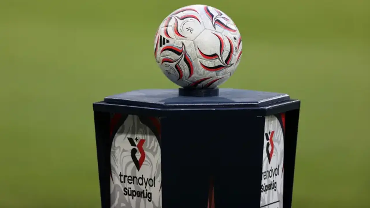 Süper Lig'de lider değişti! Zirve yarışı alevlendi