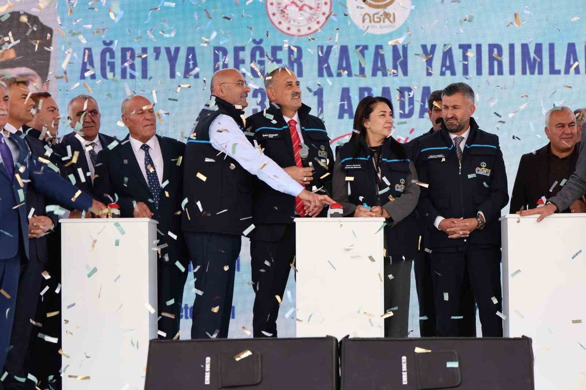 [BELEDIYE · Ağrı] Ağrı'da yaklaşık 1 milyar liralık üç yatırım törenle hizmete alındı