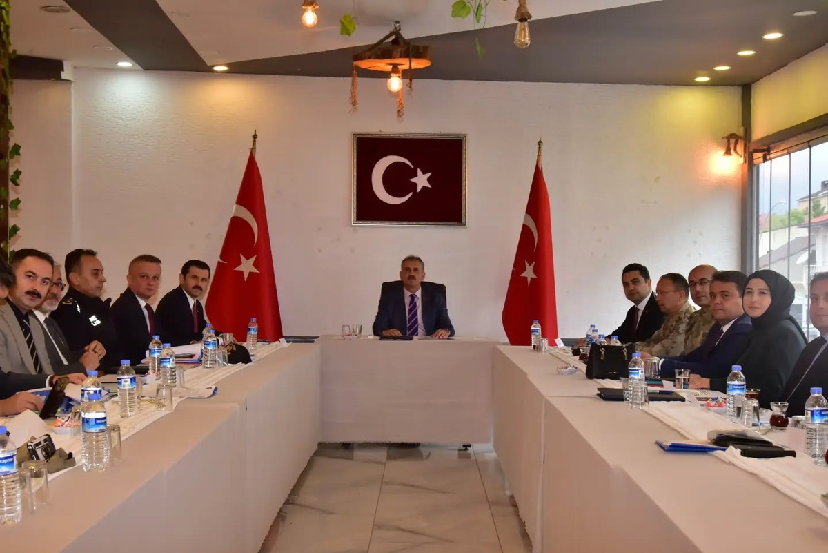 [BELEDIYE · Ağrı] Ağrı'da güvenlik tedbirleri Tutak'ta Vali Bozkurt başkanlığında ele alındı