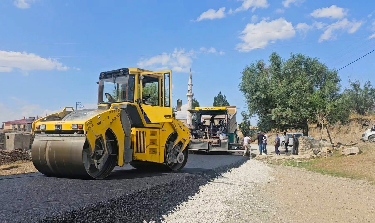 [YEREL / KAMU · Ağrı · Doğubeyazıt] Doğubayazıt İlçesinde Çetenli ve Dağdelen Grup Köy Yoları Asfaltlandı