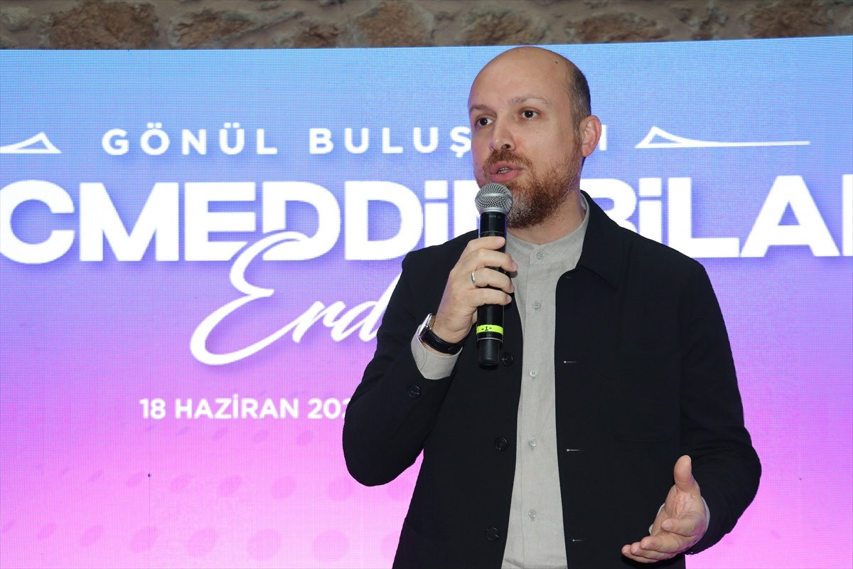 [BELEDIYE · Ağrı · Doğubeyazıt] Bilal Erdoğan, İshak Paşa Sarayı'nda gençlerle buluştu Açıklaması
