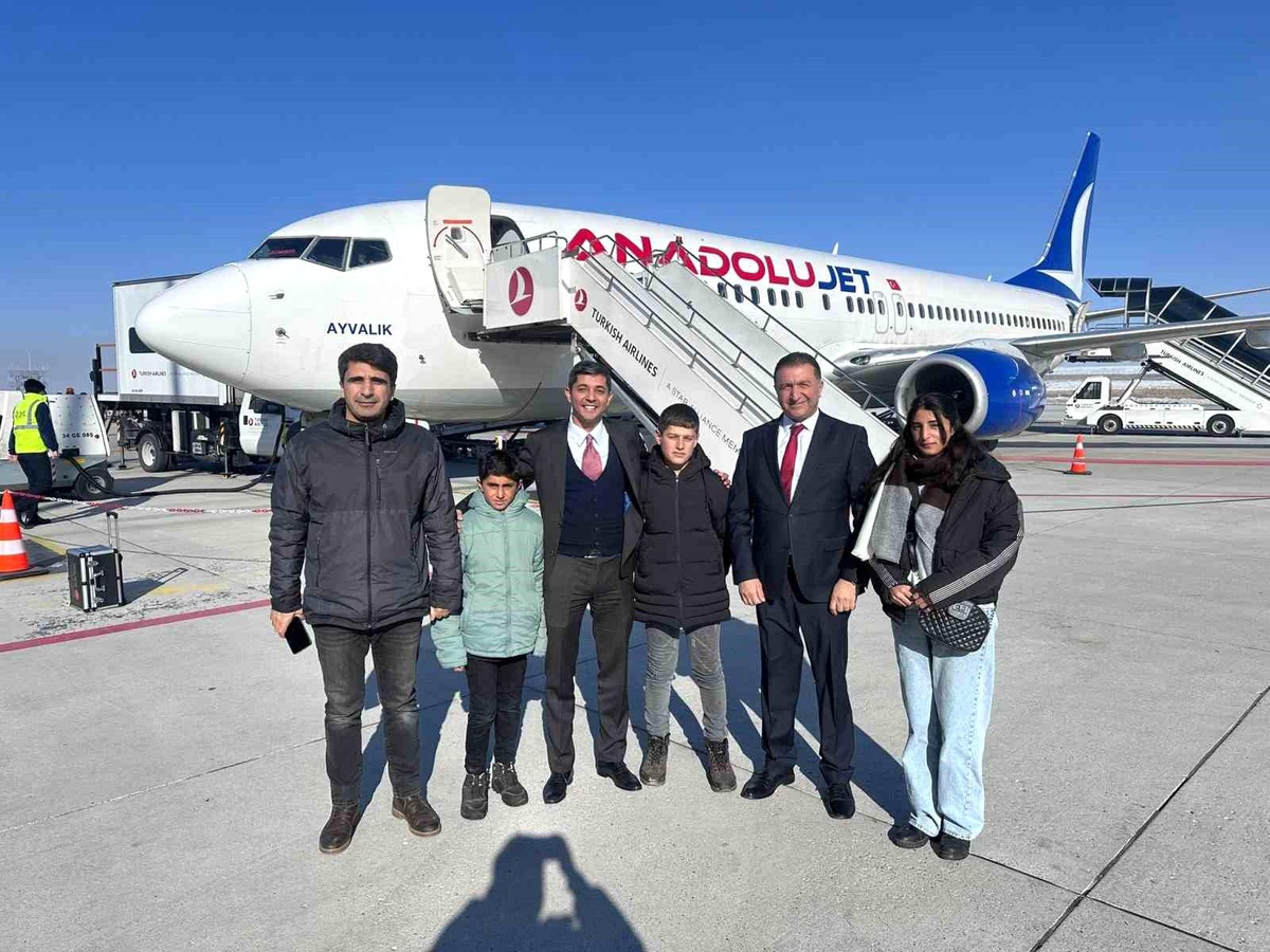 [YEREL / KAMU · Ağrı · Hamur] Ağrı'da Öğrenciler Pilot Olma Hayalini Yaşadı