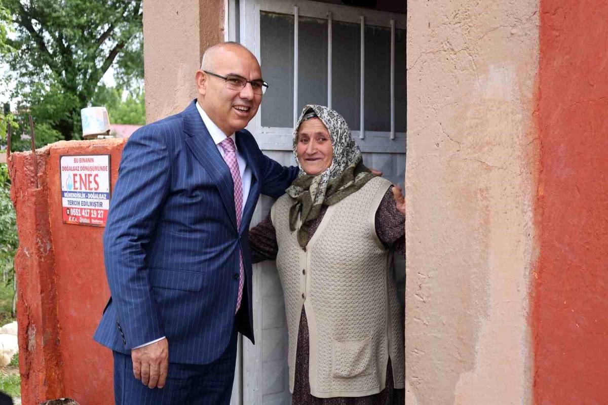[BELEDIYE · Ağrı · Taşlıçay] Ağrı Valisi Mustafa Koç'tan Neriman Teyzeye Sürpriz Ziyaret