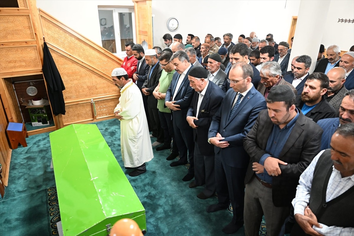 [BELEDIYE · Ağrı · Tutak] Erzurum'da sel felaketinde hayatını kaybeden genç toprağa verildi