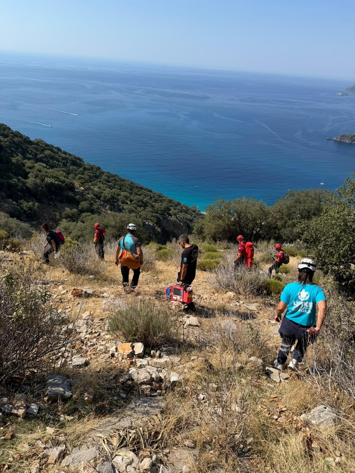 [BELEDIYE · Muğla] Fethiye Babadağ'da yamaç paraşütü faciası! Kalkıştan kısa süre sonra kayalıklara düşen Rus turist öldü