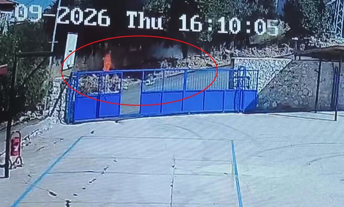 Hatay Yayladağı'nda otluk yangınının cam şişeden çıktığını muhtar öne sürdü