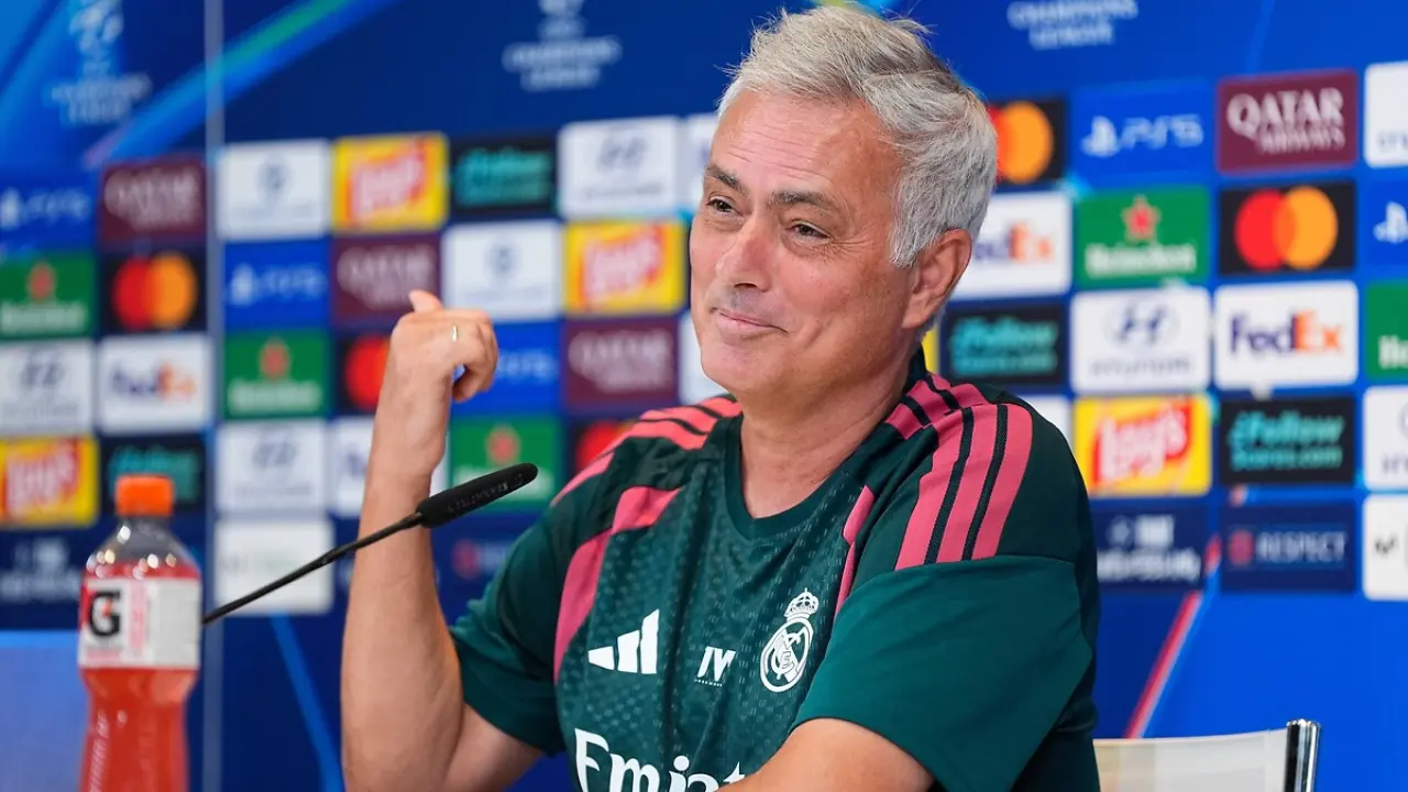 Aynı sözleri Fenerbahçe'nin yıldızı için söylemişti! Mourinho'nun açıklaması gündem oldu