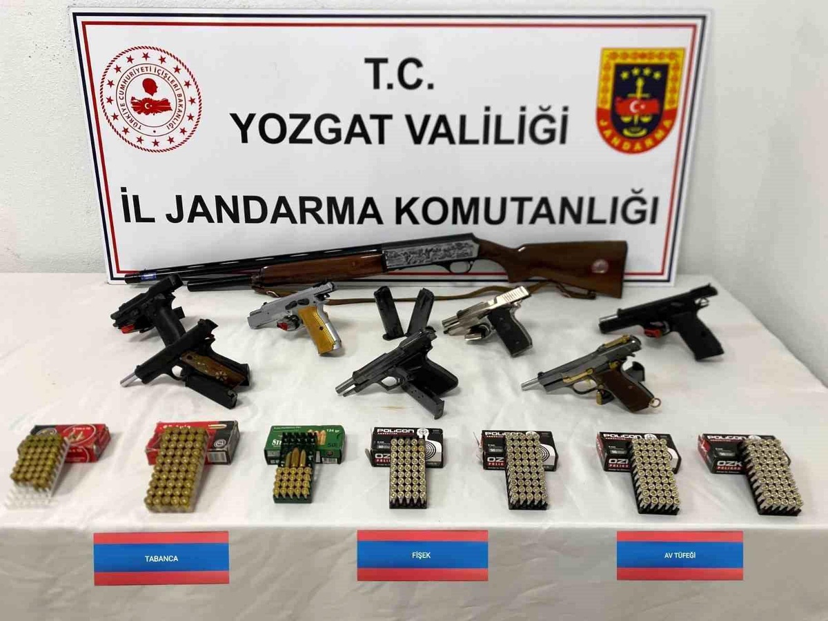 [BELEDIYE · Yozgat · Akdağmadeni] Yozgat'ta Jandarma, Gömülü Silahlar Buldu