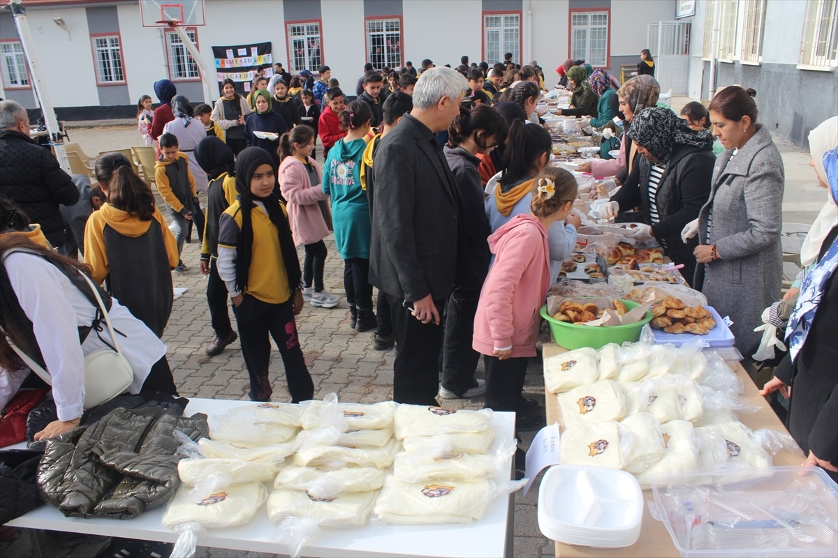 [YEREL / KAMU · Yozgat · Çandır] Çandır'da Filistinliler yararına kermes düzenlendi