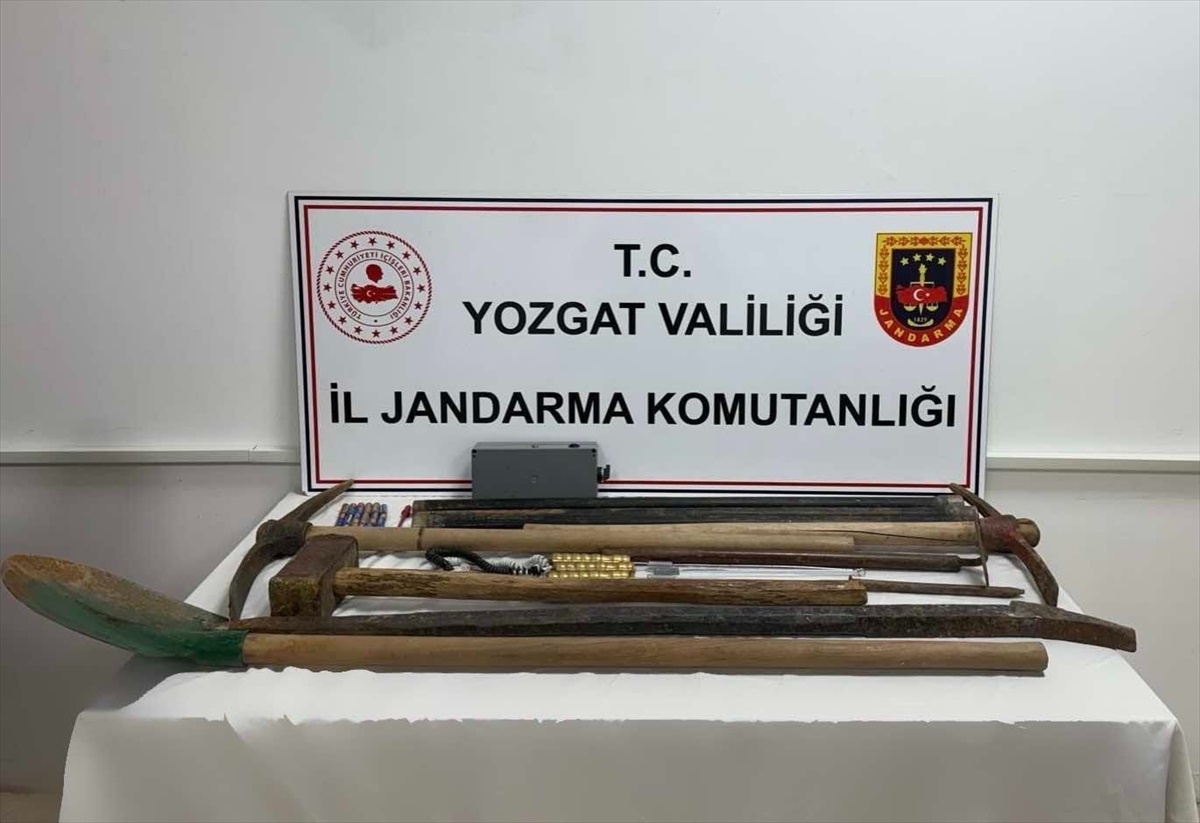 [YEREL / KAMU · Yozgat · Çekerek] Yozgat'ta İzinsiz Kazı Yapan 5 Zanlı Gözaltına Alındı